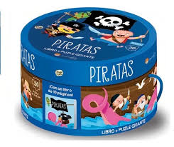 PIRATAS, CON UN LIBRO DE 10 PAGINAS